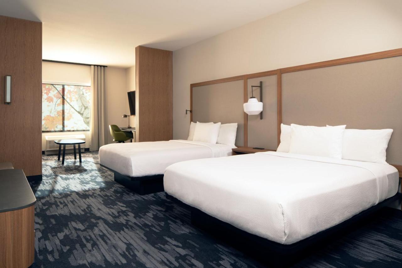 Fairfield By Marriott Inn & Suites Palmdale West Exterior photo