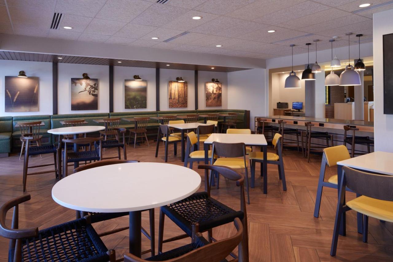 Fairfield By Marriott Inn & Suites Palmdale West Exterior photo