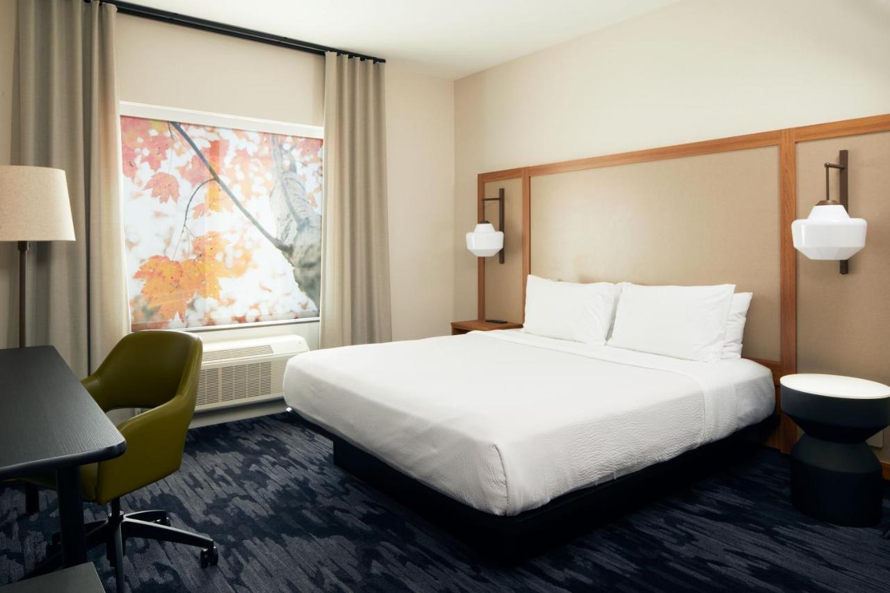 Fairfield By Marriott Inn & Suites Palmdale West Exterior photo