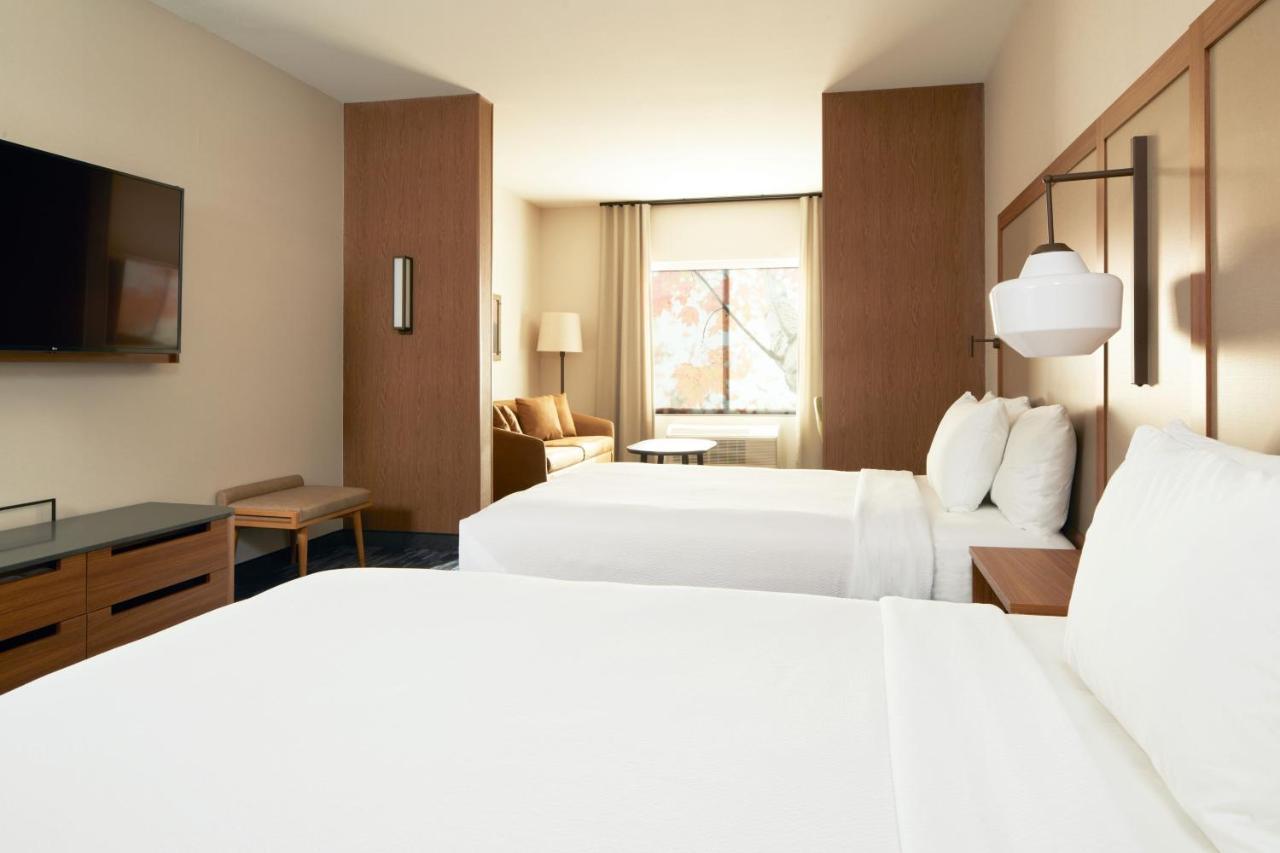 Fairfield By Marriott Inn & Suites Palmdale West Exterior photo